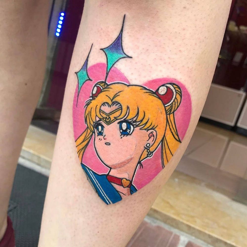 tattooed-arm-of-a-hairdresser-RVTKGR5-r22o8c593yt2s8d1i8m03un4o1